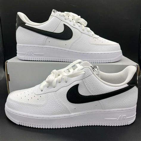 nike air force 1 mit schwarzen nike zeichen|Nike Air Force 1 schuhe.